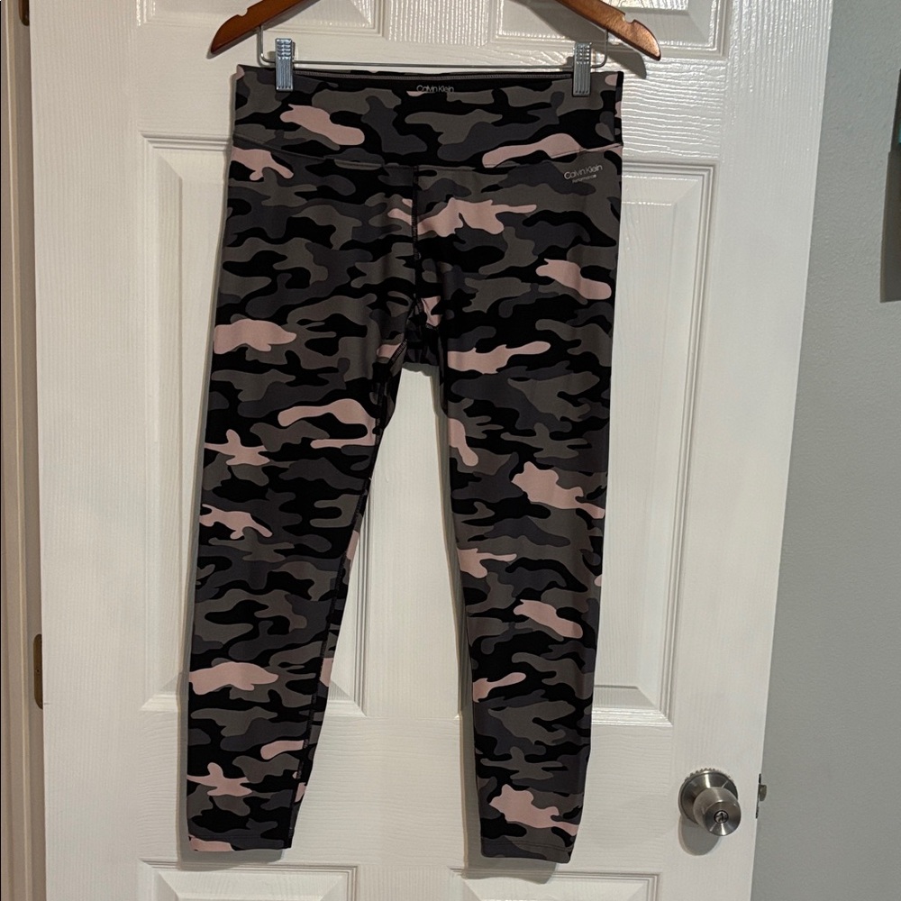 CK performance leggings Lg